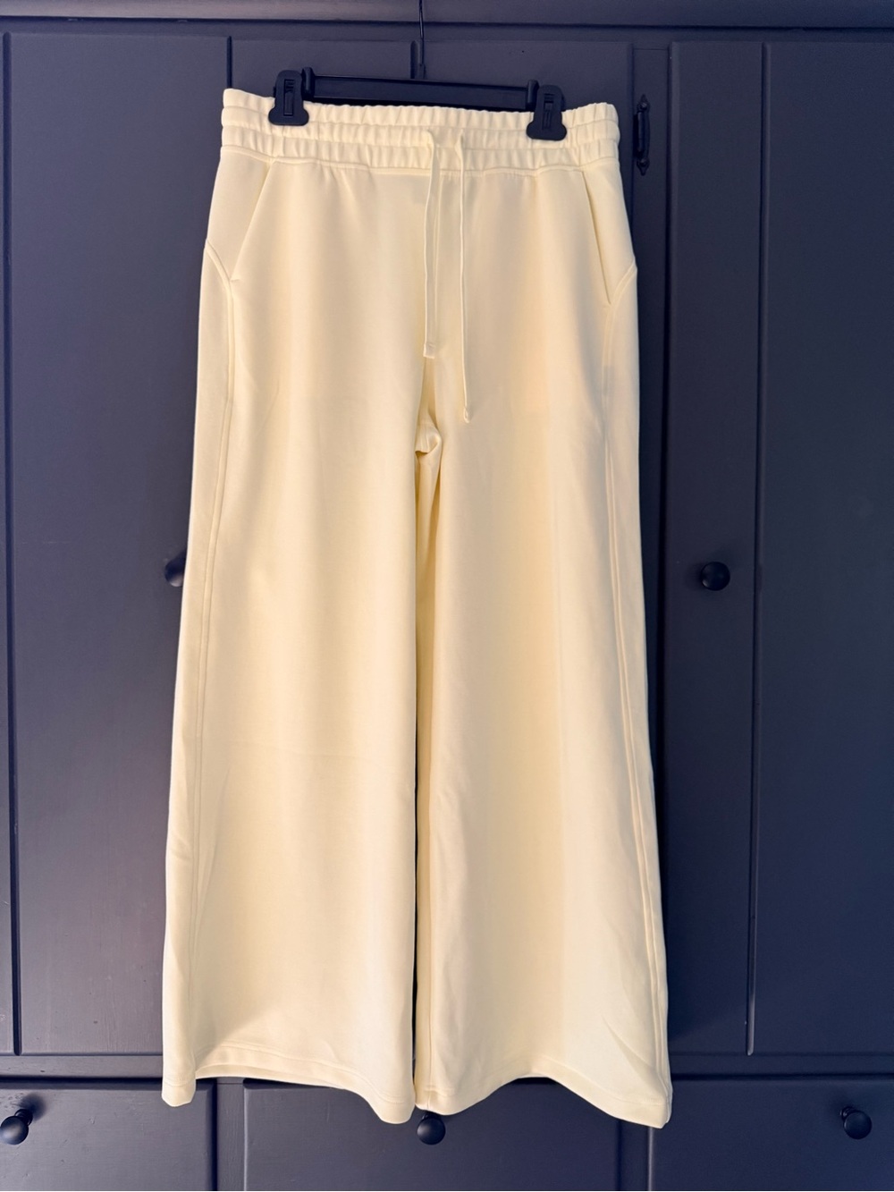Women’s Raw Mode Wide-Leg Pull-On Pants in Cream